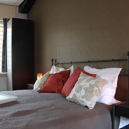 ホテル De Volksabdij 3*